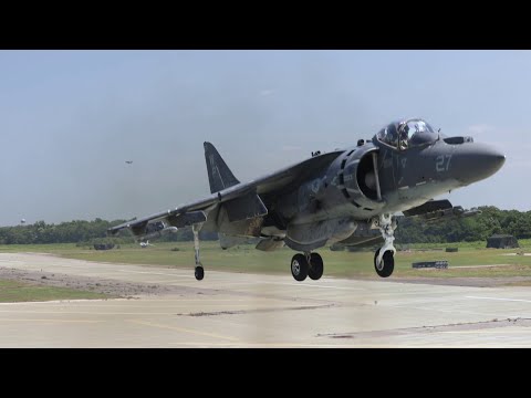 Marine Corps AV-8B Harriers Conduct Field Carrier-Landing Practice