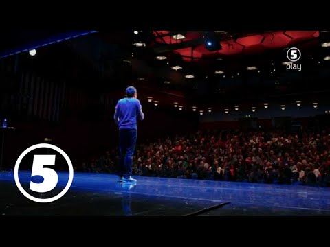 "Sitta med släktingar och äta grisröv" David Batra om julen