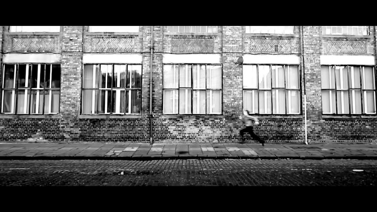 Hardwicke Circus - Walking On Broken Glass