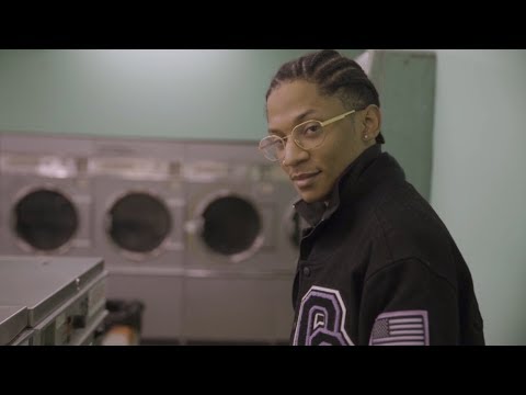 Lou Phelps: To rap in English or French, that is the question