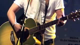 Download lagu Belaian Jiwa (Carefree) & Cukup Sekali - Live by Jay Jay at UKM mp3 Download lagu Belaian Jiwa (Carefree) & Cukup Sekali - Live by Jay Jay at UKM mp3