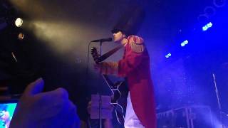 Oh Holy Night by Kill Hannah at New Heart for Xmas 8