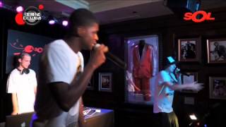 Porta "Etiquetas" (A Solas en Hard Rock Cafe) - Directo