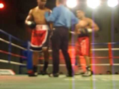 20-12-16: GYC-TV: FAB: DAVID ROMERO (PANTALÓN ROJO Y VIVOS NEGROS)-GABRIEL DURÁN. EMPATE. 2° R.