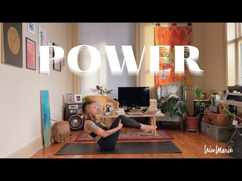 Yoga for POWER & CONFIDENCE | Solar Plexus Chakra Focused | 15 Minutes | Lots of Core Work