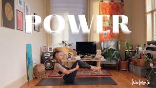 Yoga for POWER & CONFIDENCE | Solar Plexus Chakra Focused | 15 Minutes | Lots of Core Work