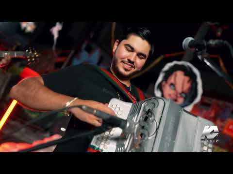 DIEZ CHAROLAS - GRUPO ARRIESGADO (EN VIVO)