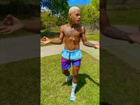 VT KEBRADEIRA DANÇANDO BREGA FUNK