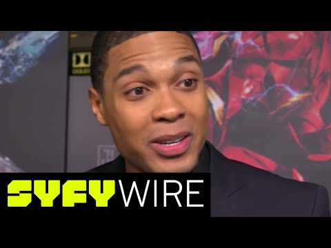 Justice League Premiere: Cast Previews Movie | SYFY WIRE