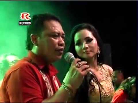 Dinding Kaca  - Lala Widi Ft Mr Galuh - MADONA SIDOARJO Live Kempreng