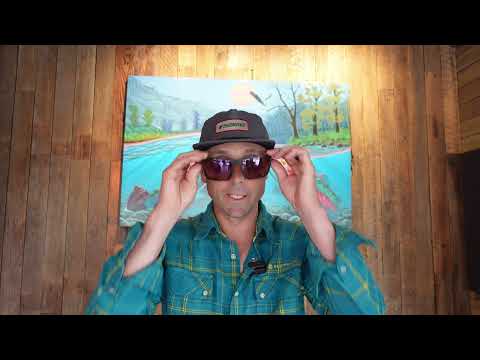 Bajio Stiltsville Sunglass Review // Violet and Green Mirror Lenses