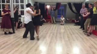 Review "Back Sacadas" Juan Alba y Mariana Soler