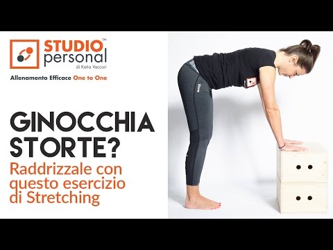Mal di collo ondeggia quando si cammina Articolazioni crackle sui piedi