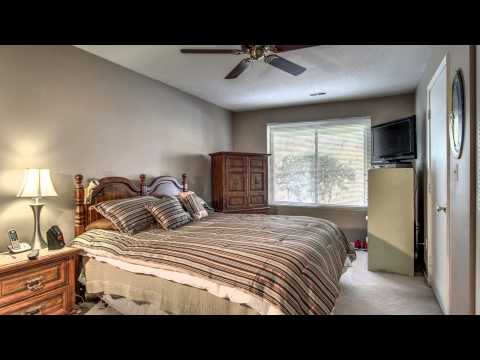 35 Greenbrook Dr, Stoughton MA - Renee Roberts - Tel 781-727-3054