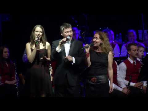 Prekmurska godba Bakovci in Tjaša Šimonka, Dorina Gujt ter Tomi Baaron - Nocoj je ena lüšna nouč