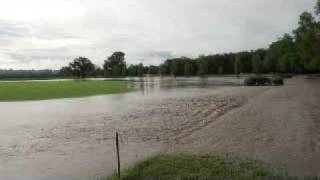 preview picture of video 'Elkhorn flooding 06/14/10'