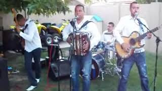 el botas blancas y consulado privado lideres de la sierra