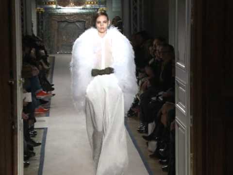 YVES SAINT LAURENT Fashion Show - Ready-To-Wear Women's Autumn/Winter 2011/12.