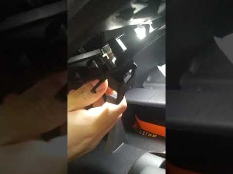 Снятие магнитолы меган 3 Снятие магнитолы меган 3