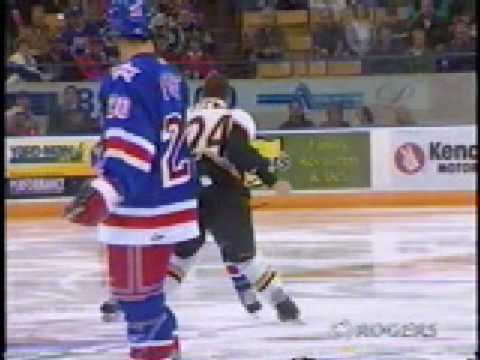 Chris Stewart vs Mark Fraser