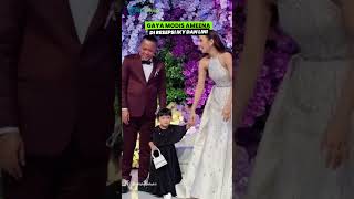 Gaya Modis Ameena di Acara Resepsi Pernikahan Mahalini dan Rizky Febian, Tenteng Tas Branded Jutaan