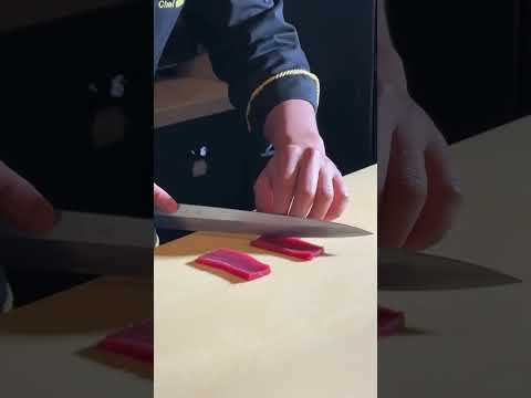 Simple the best Akami Sushi 🍣 #sushi🍣 #akami #blufintuna