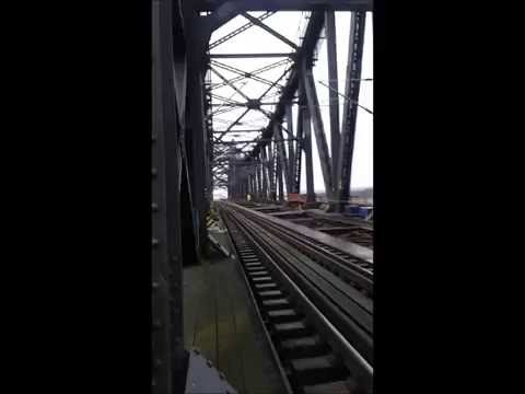 Zugfahrt auf der Rendsburger Hochbrücke