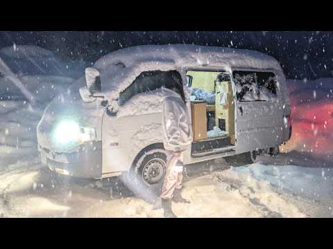 We Woke Up Buried in Snow… Hidden Winter Paradise in Japan [Winter Van Life]