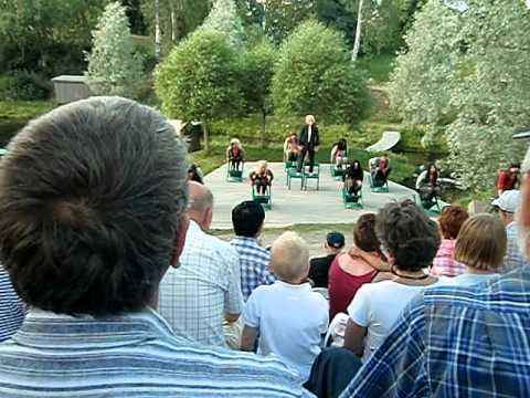 Här spelar jag vessla i Västerbottensteaterns sommarteater Det susar i säven -11.