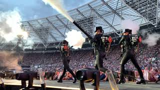 Muse - Propaganda (London Stadium, London, England, 01.06.2019, Simulation Theory World Tour)
