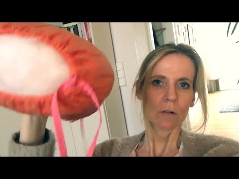Gelenkschmerzen ein jugendlich Junge Wenn wir singen Rückenschmerzen
