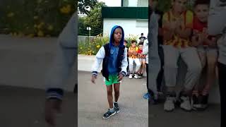 Un enfant essayé de chanter comme Niska...