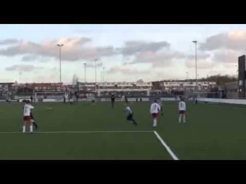 Verwoestende uithaal van Quick Boys-speler