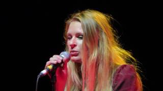 Sandra van Nieuwland, voorprogramma Bryan ferry, Carre, Amsterdam