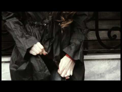 CLIP DOQUIER - Priscilla Omil