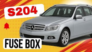 Mercedes C-Class S204 Fuse Box Location