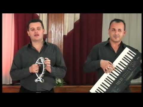 Lira - Pod javorot si sedevme