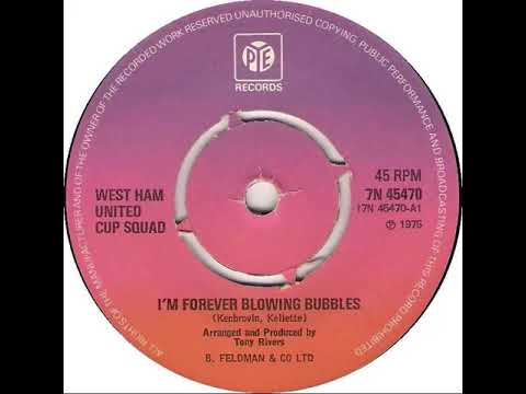 UK New Entry 1975 (101) West Ham United Cup Squad - I'm Forever Blowing Bubbles