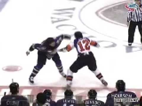 Kevin Westgarth vs Garrett Klotz