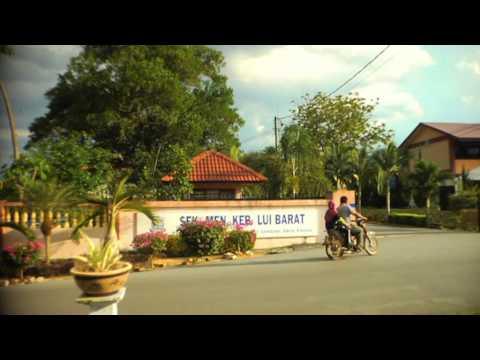 REDtone sponsored broadband service to SMK Lui Barat