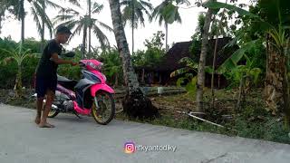 Download lagu Motor itu ibarat hubungan (story wa) mp3 Download lagu Motor itu ibarat hubungan (story wa) mp3