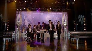 Glee - Arthur's Theme (Full Performance)