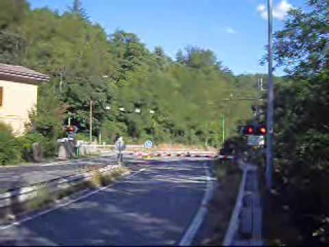 Passaggio a livello in periferia di Acqui Terme (AL)