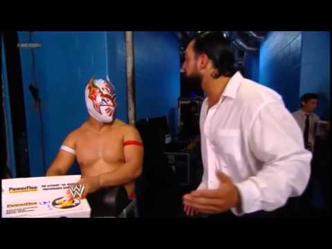 WWE: Damien Sandow Tries Talking To Sin Cara Smackdown, 26/07/13