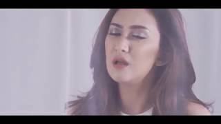 Nafa Urbach - Melepasmu Music Video