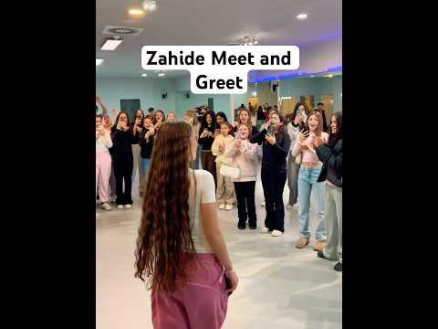 Zahide meet and greet 😊 #lunatix #zahide #tiktok #dancefluencer #happy #fans