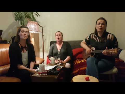 Við gengum tvö - Stúkurnar