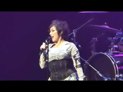 Josie Cotton - He Could Be The One (80's Weekend, Microsoft Theater, Los Angeles CA 2/15/2020)