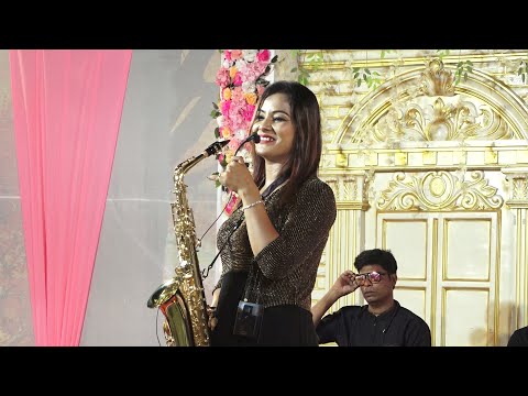 Enjoy With Beloved Audience | Saxophone Queen Lipika | Badan Pe Sitare Lapete Huye | Bikash Studio