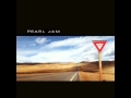 Pearl Jam- Push me, Pull me (with lyrics)